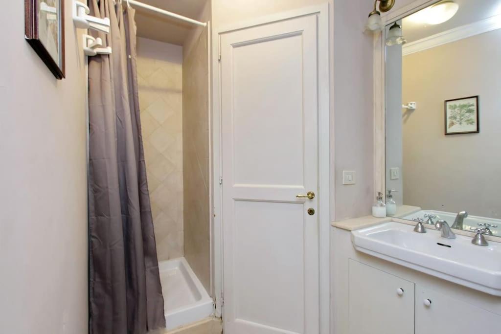 Navona Elegant Two Bedroom Apartment روما المظهر الخارجي الصورة