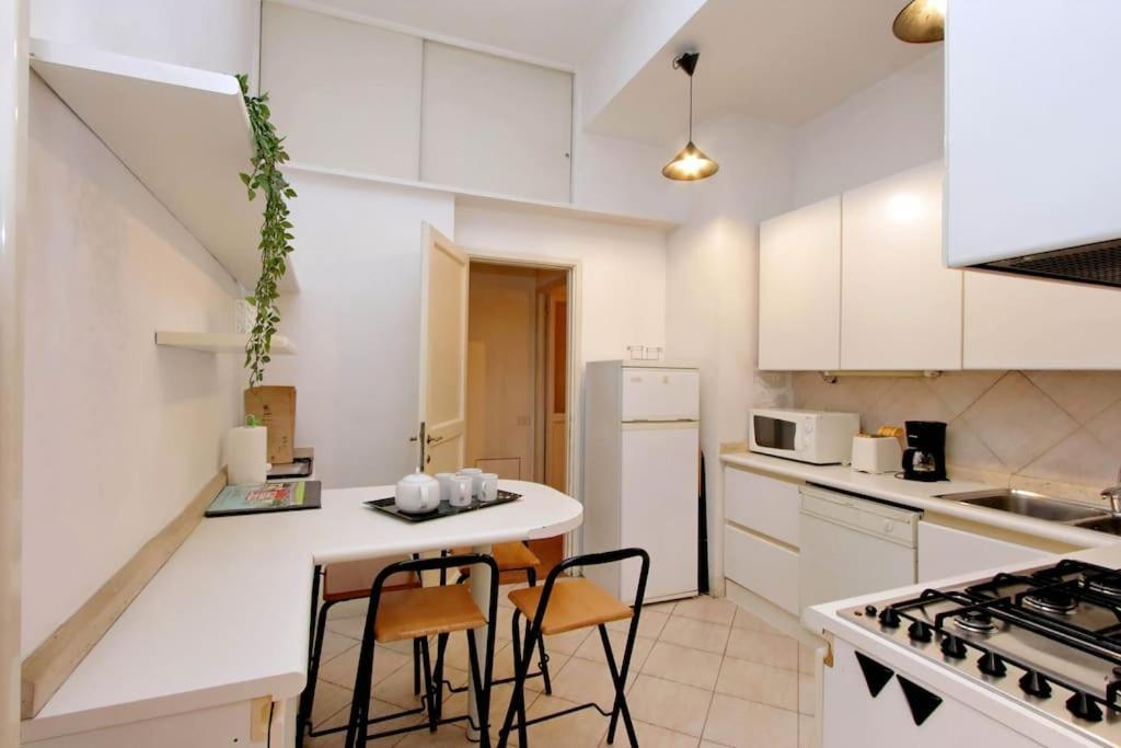 Navona Elegant Two Bedroom Apartment روما المظهر الخارجي الصورة